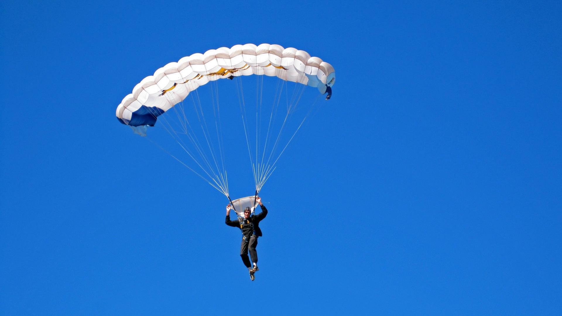 开云网页版-游戏网络技术的优化：低延迟与高并发，游戏网络延迟太高怎么办